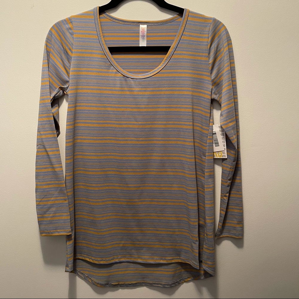 LuLaRoe lynnae top